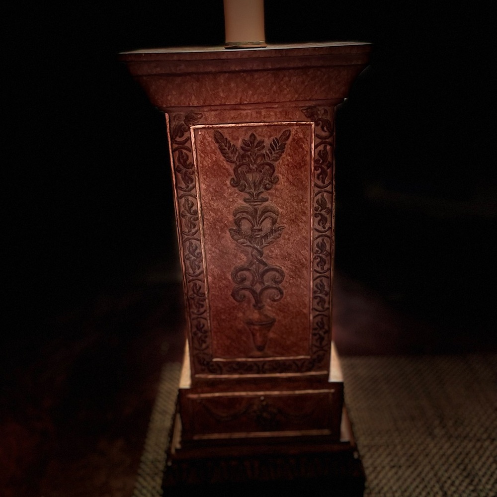 Vintage Uttermost table lamp